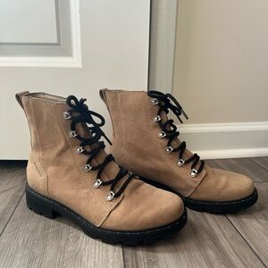 Sorel Women’s Lennox Lace Casual Boots